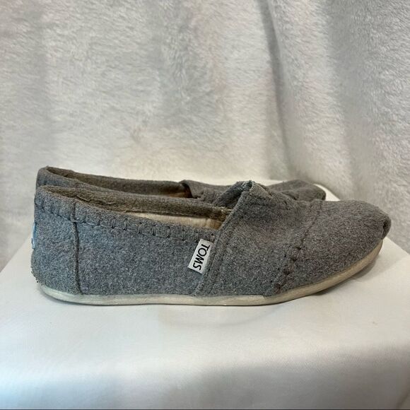 TOMS Wool Classic Slip-On  - Picture 7 of 12